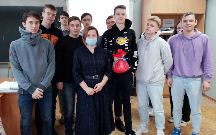 Студенты Новгородского агротехнического техникума приняли участие в деловой игре "Защита прав потребителей"