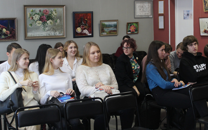 Конкурс <nobr>Экономика в нашей жизни</nobr> прошел в одной из школ Барнаула