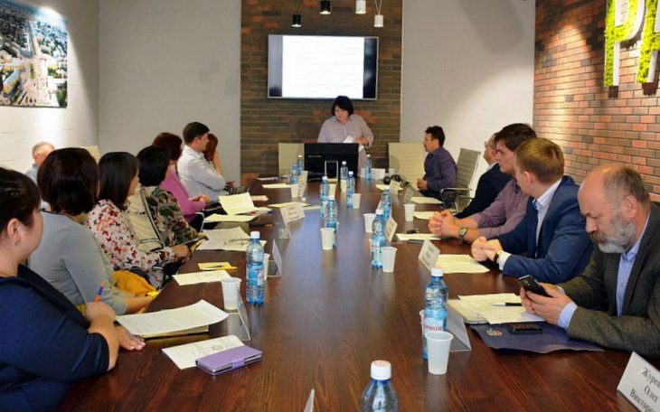 В Алтайском филиале РАНХиГС при поддержке ИЦ «Гарант» прошел межвузовский круглый стол