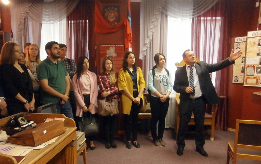 В Липецком областном суде прошла экскурсия для студентов